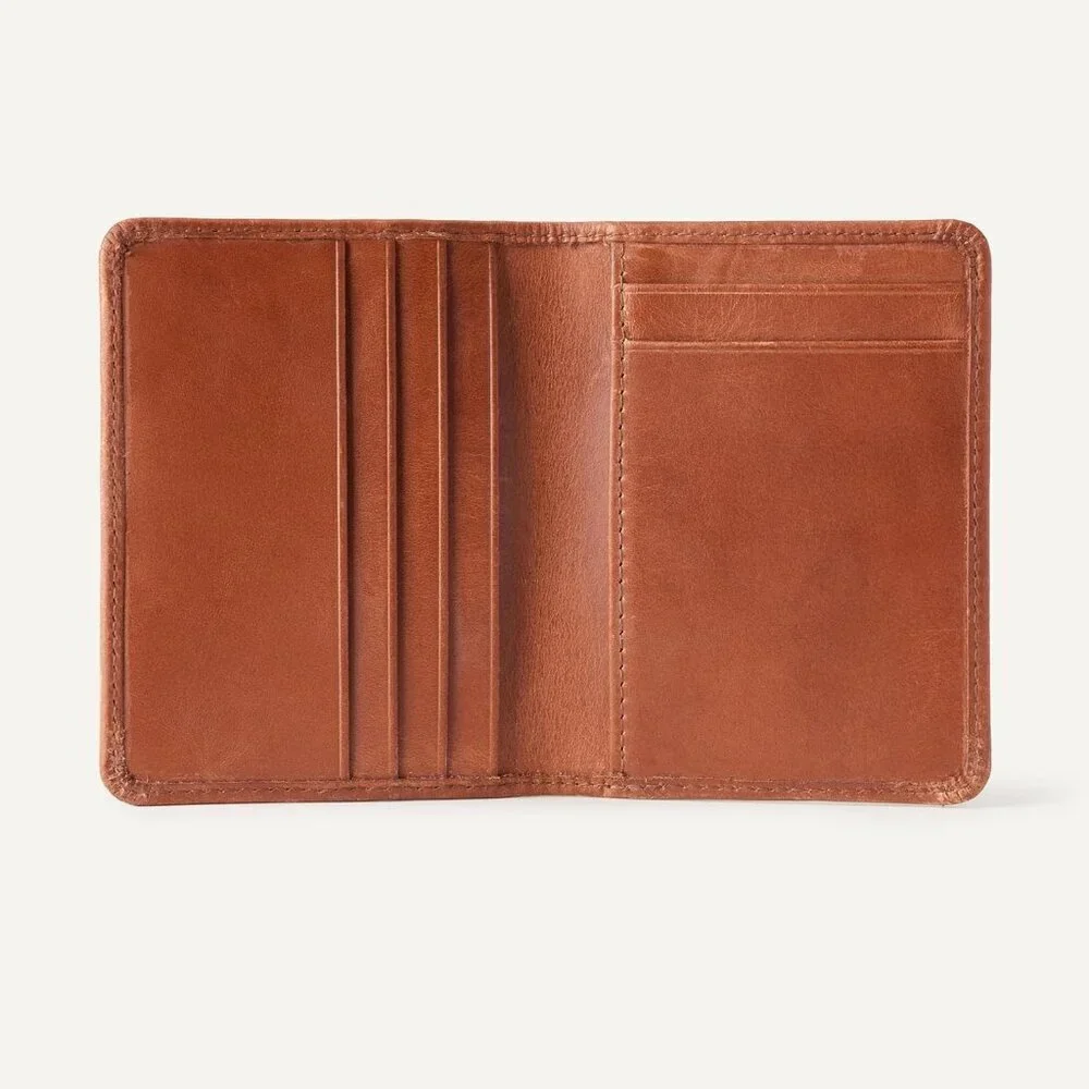 Men's Leather Tan Casual Bifold Wallet Card Style 6 Card Pockets design Design
